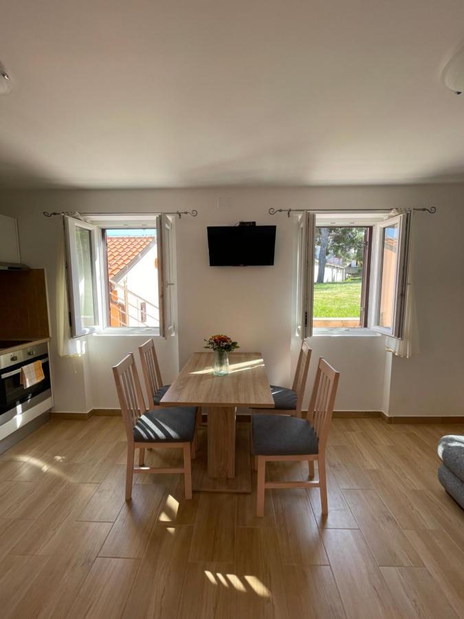 Rozmaryn Apartment Nerezine Bagian luar foto